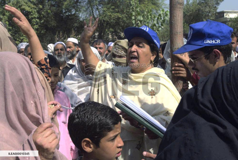(2)Afghan refugees in Peshawar