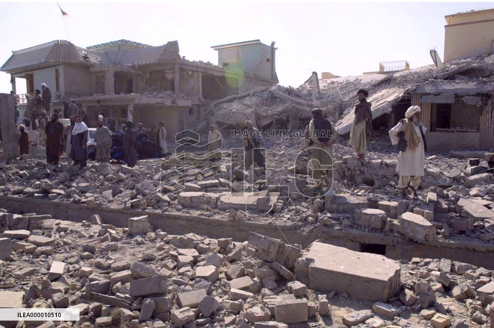 (2)14 people killed in air strikes near Kandahar