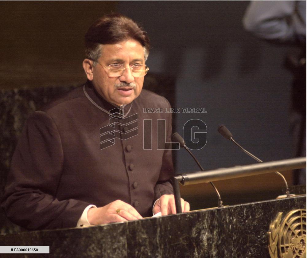 Musharraf seeks 'short' military campaign against Taliban
