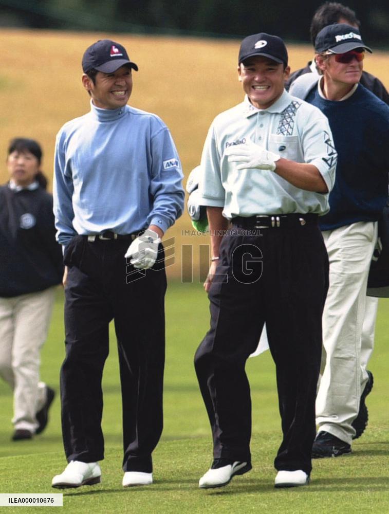 Izawa, Maruyama practice together