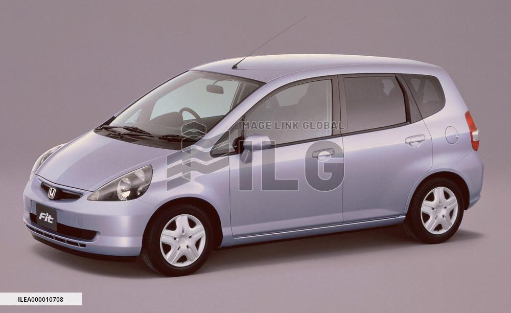Honda Fit named 2001-2002 Car of the Year Japan