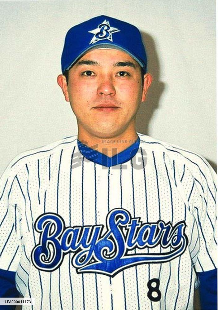 Free agent catcher Tanishige to join Chunichi