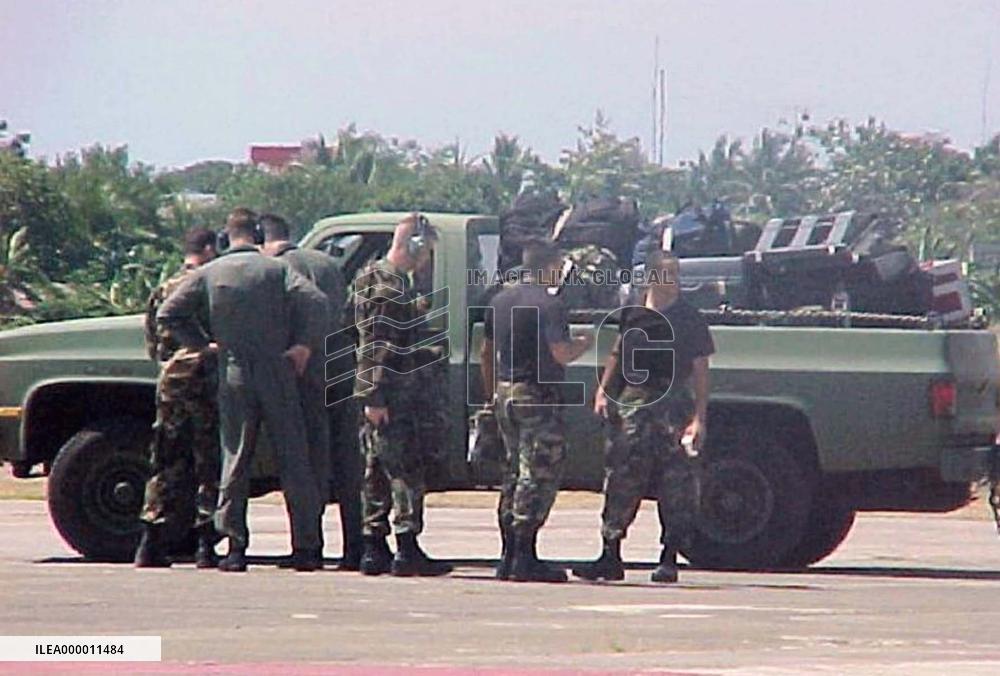 U.S. troops from Japan arrive in southern Philippines