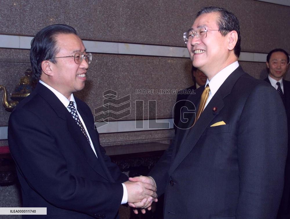 NCP leader Noda holds talks with senior Chinese official