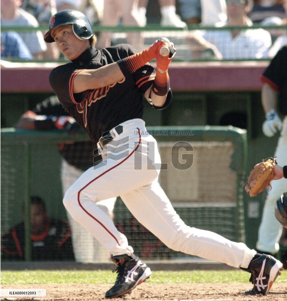 Shinjo gets 2 hits, 1st steal
