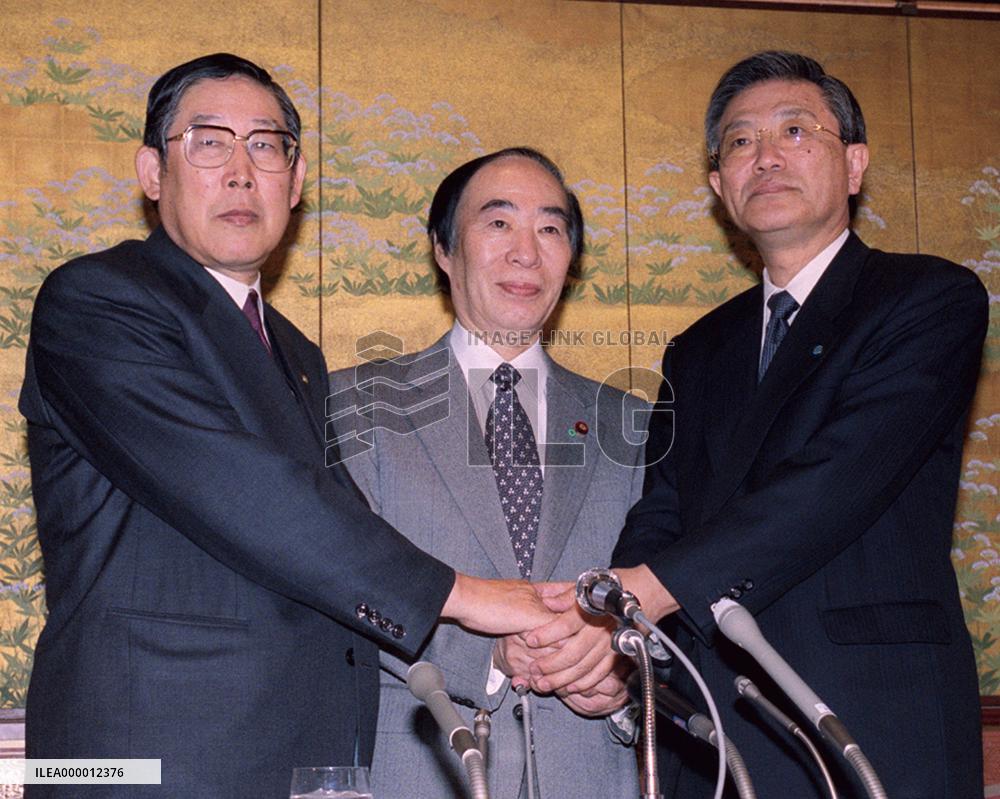 Gov't, labor, management reach accord on job-sharing