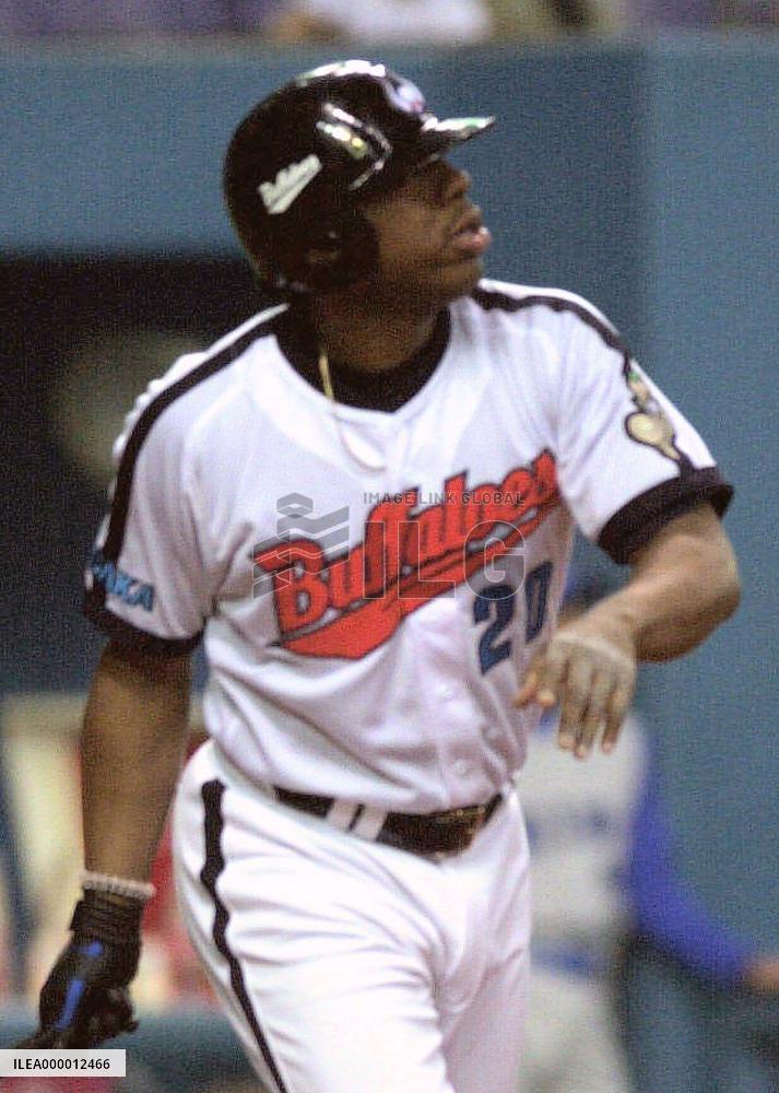 Rhodes hits two-run homer