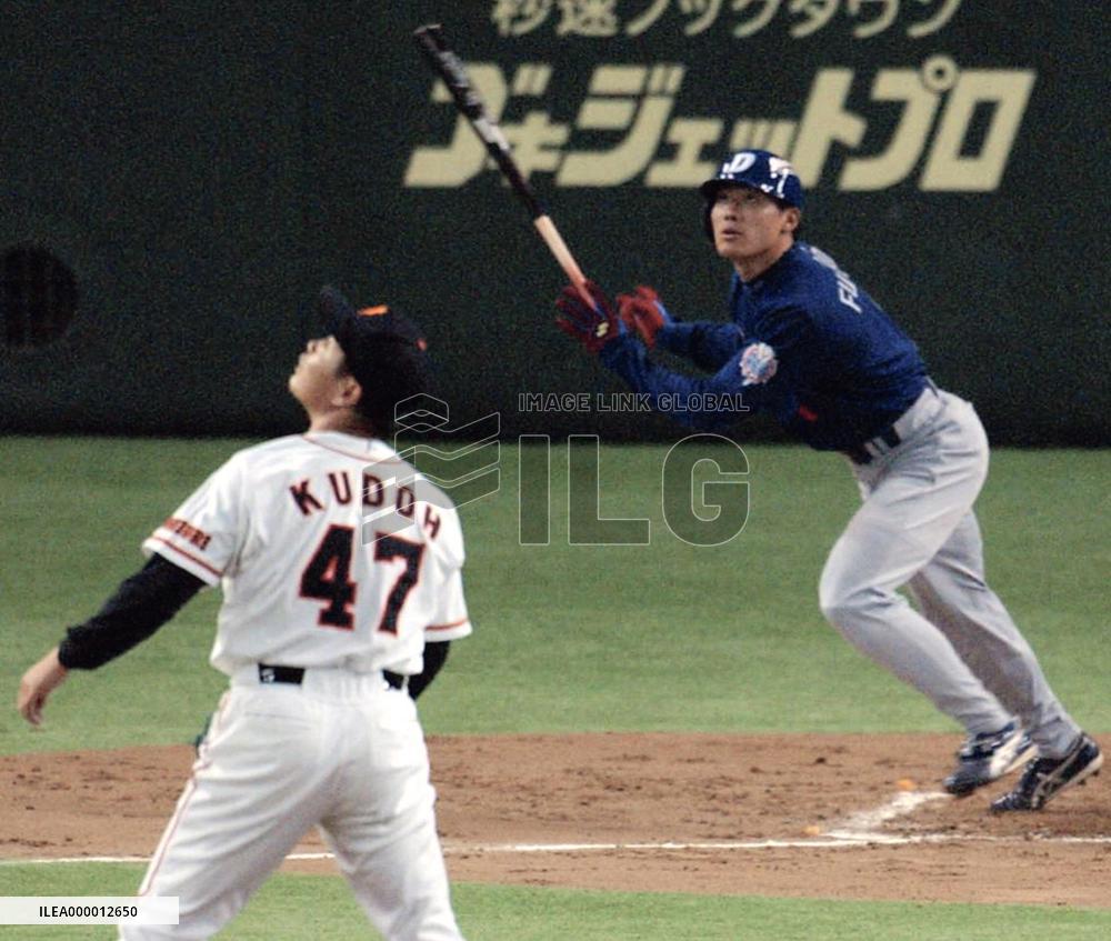 Fukudome slams solo homer