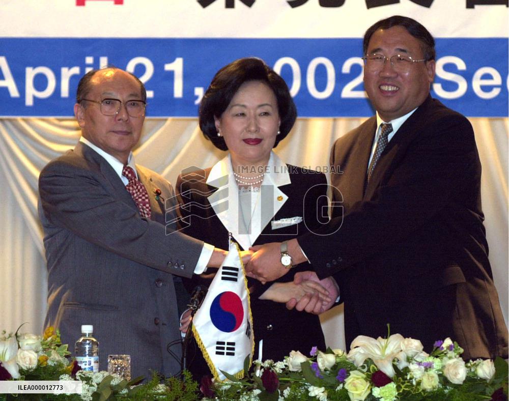 Environmental meet ends with rosy prospects on Kyoto pact