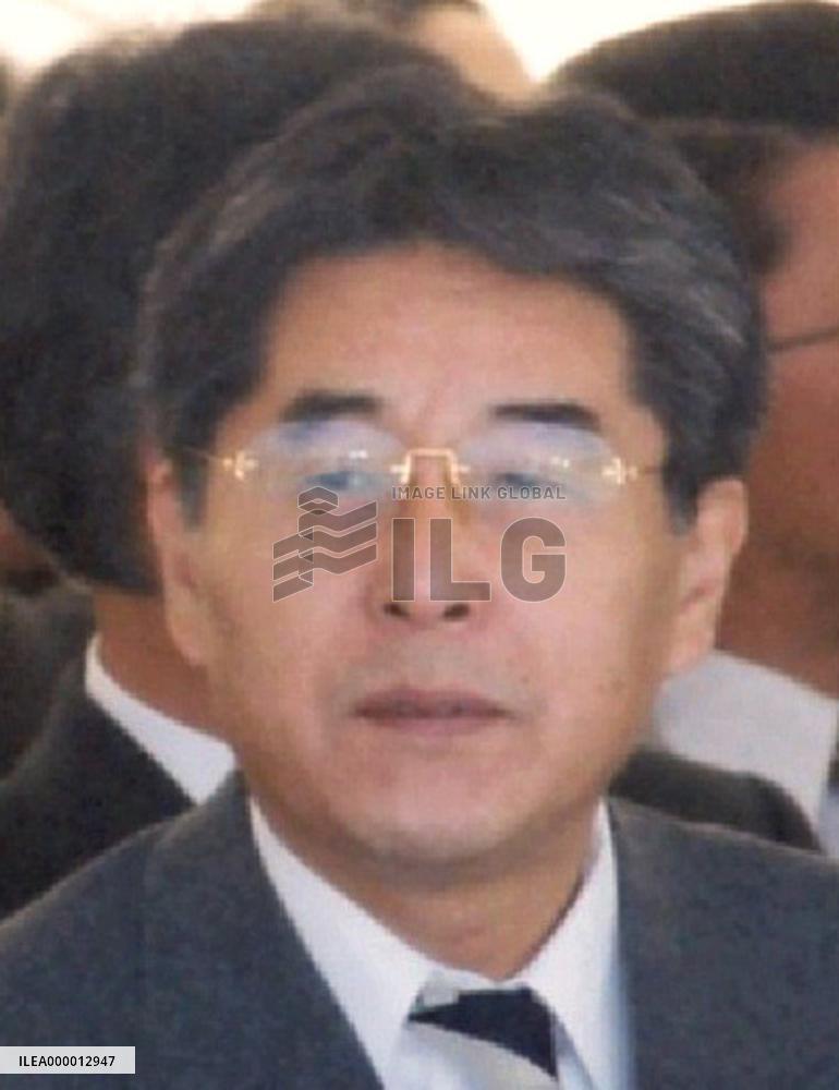 (2)Prosecutors begin grilling people linked to Muneo House