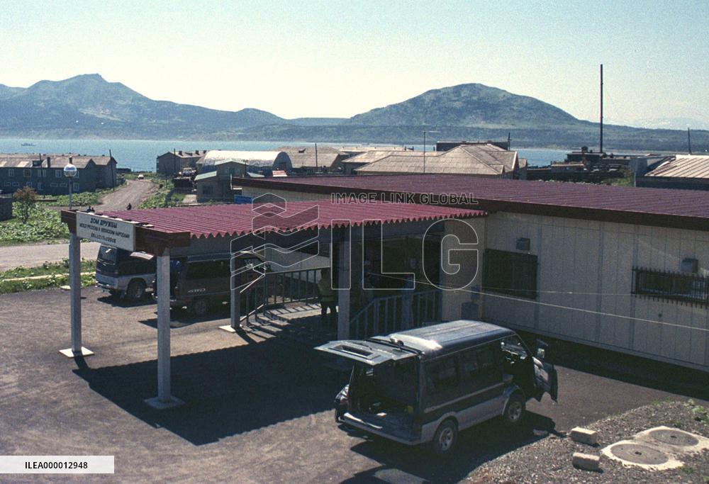 (3)Prosecutors begin grilling people linked to Muneo House