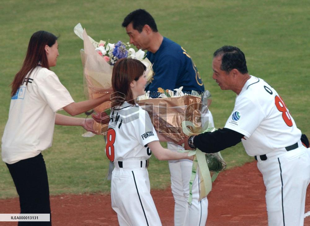 Hawks, BlueWave play official game in Taiwan