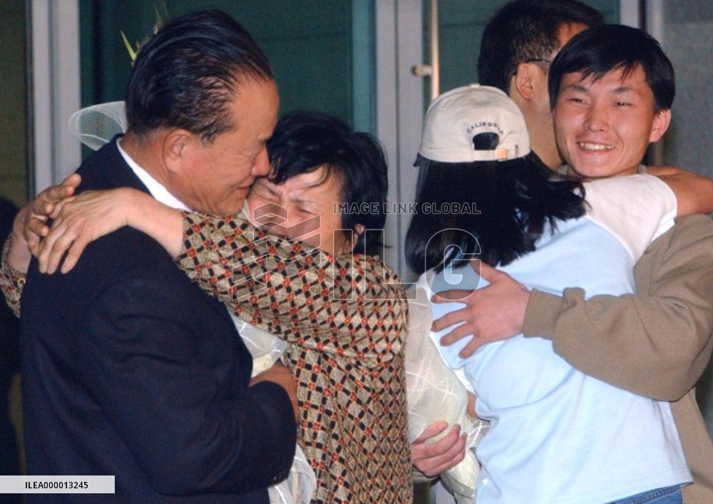 (3)5 N. Koreans from China arrive in S. Korea