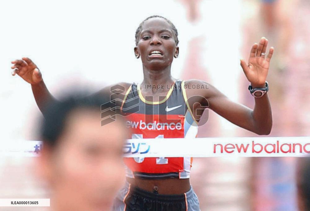 (1)Ndereba wins Sapporo half marathon
