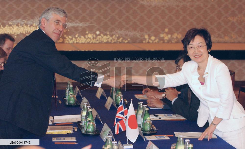 (1)Britain mentioned abducted Japanese issue to N. Korea