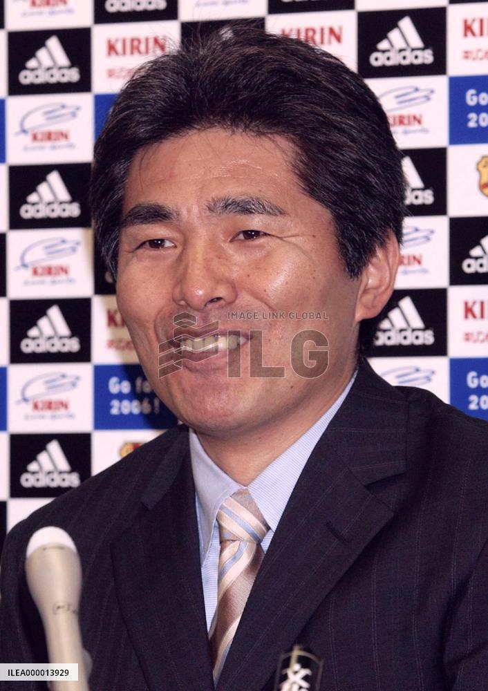 Yamamoto signs deal as Japan No. 2, Olympic boss