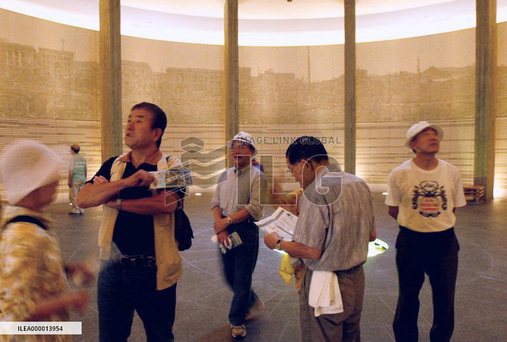 Atomic bomb memorial hall opens in Hiroshima
