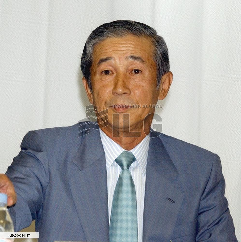 (1) Honda Motor President Hiroyuki Yoshino