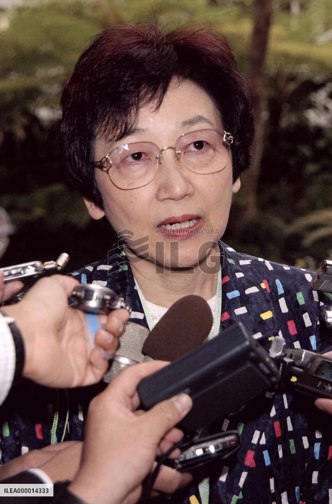 (4)Koizumi to visit N. Korea