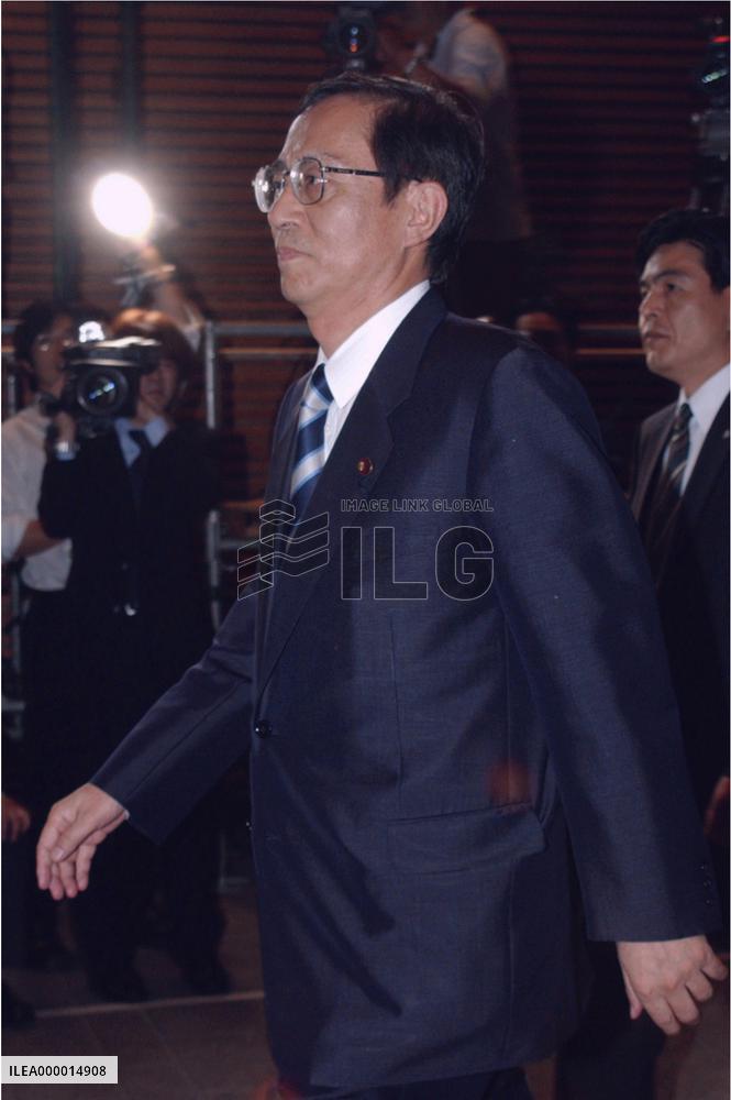 Hosoda appointed as minister for Okinawa issues