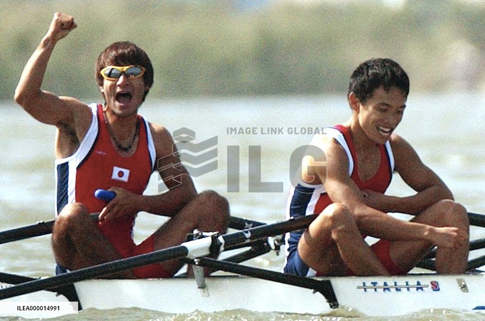 (1)Japan wins men's lightweight double sculls