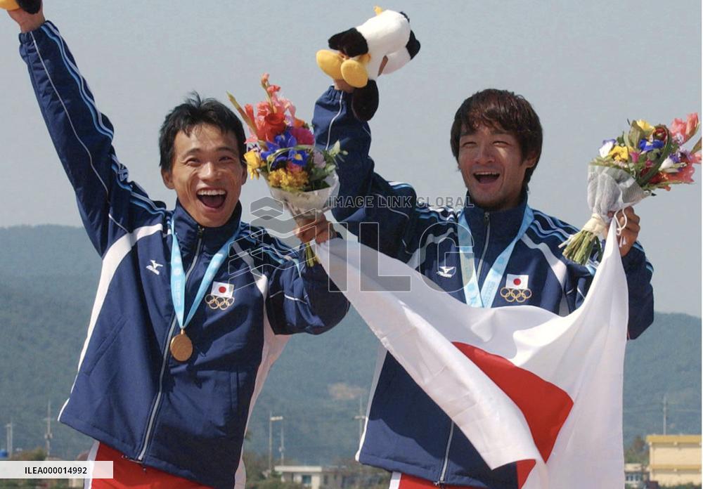(2)Japan wins men's lightweight double sculls
