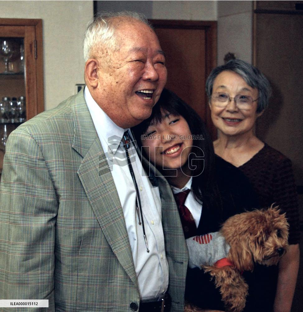 (1)Nobel laureate Koshiba relishes honor