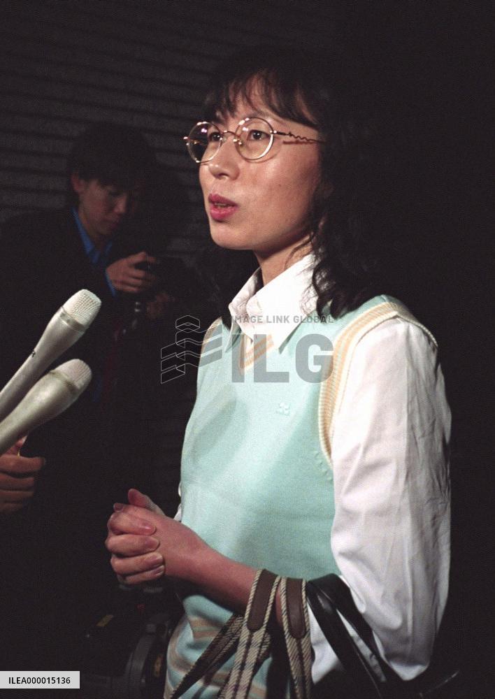 (6) Koichi Tanaka wins Nobel Prize in Chemistry