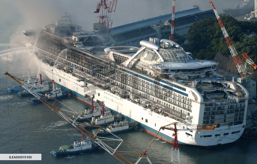 Mitsubishi Heavy to continue building fire-damaged luxury ship
