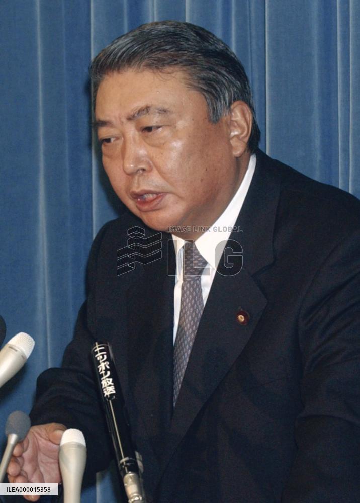 Farm minister won't quit over kickback allegations