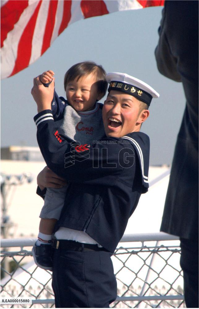 (2)Japanese expedition leaves for Antarctica