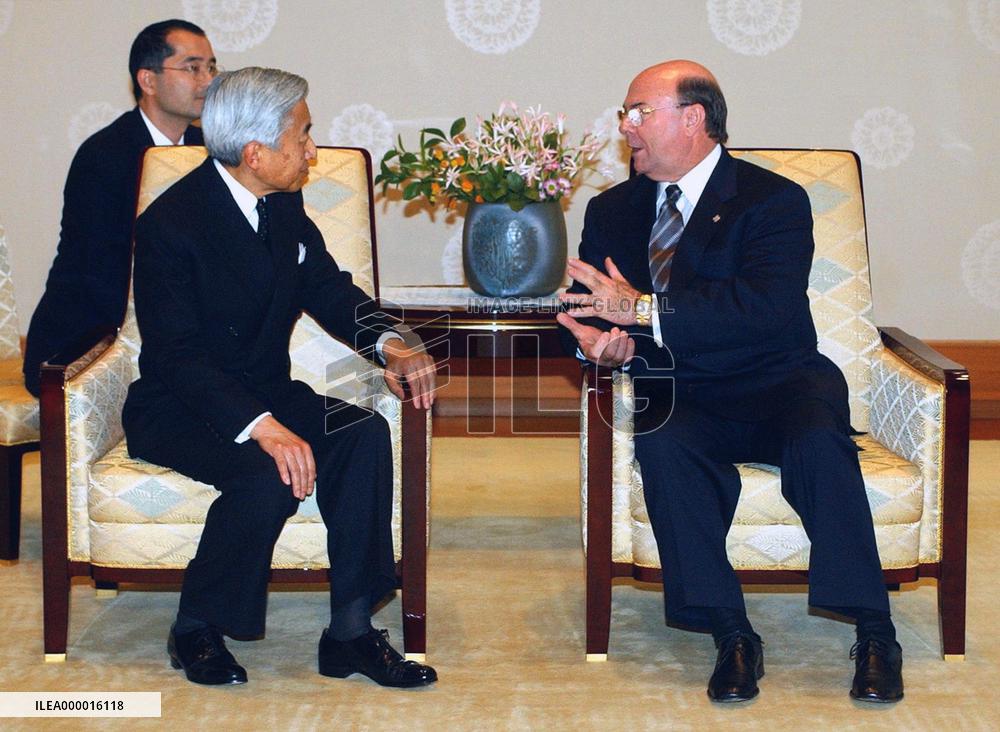 Dominican Republic president meets emperor