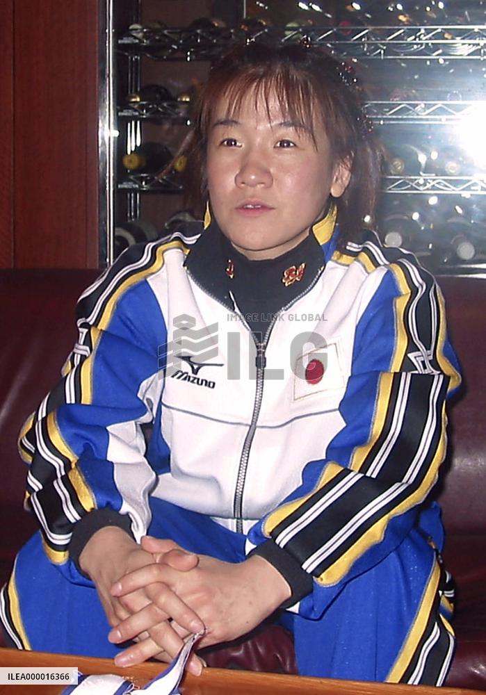 Tamura suffering from suspected finger fracture