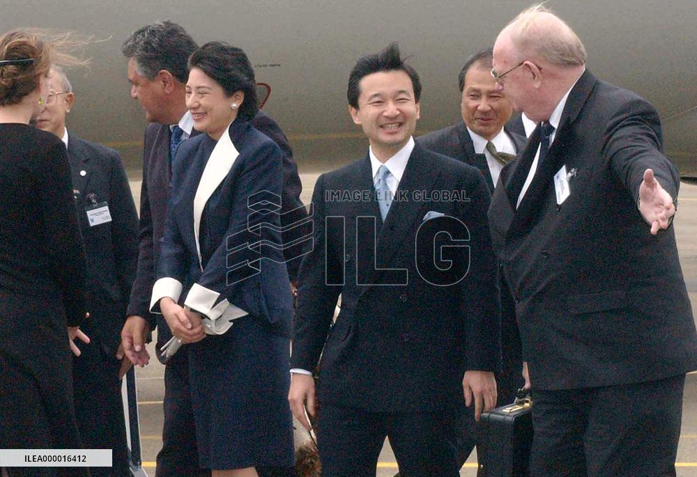 (2)Crown prince, princess arrive in N.Z.