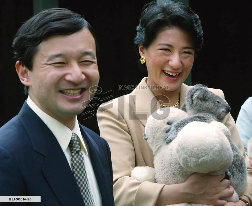 Japan crown prince, princess visit school, zoo in Australia