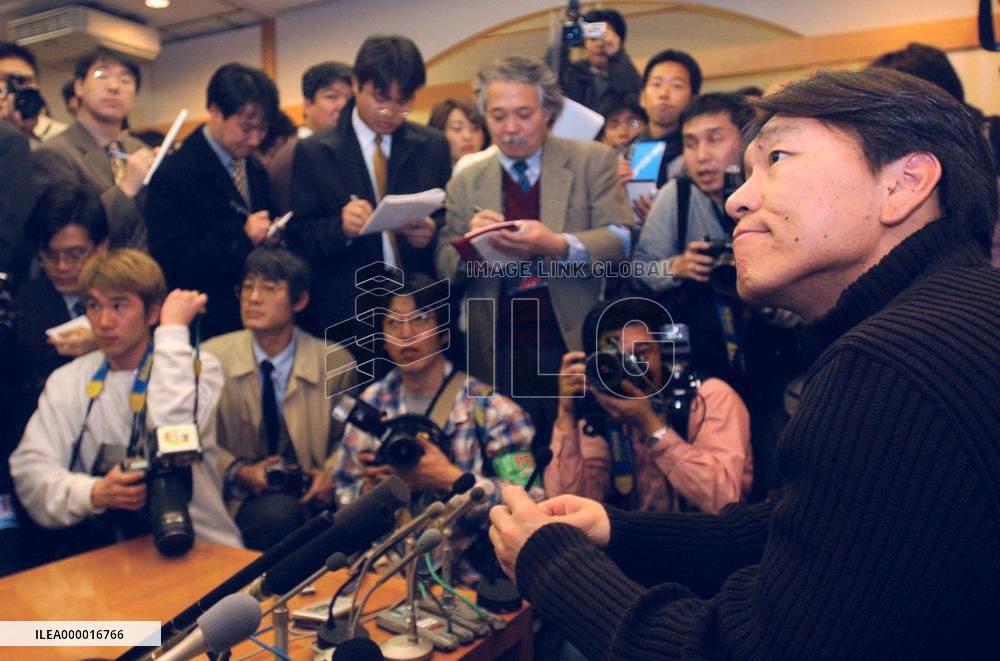 (3)Matsui departs for N.Y. to join Yankees