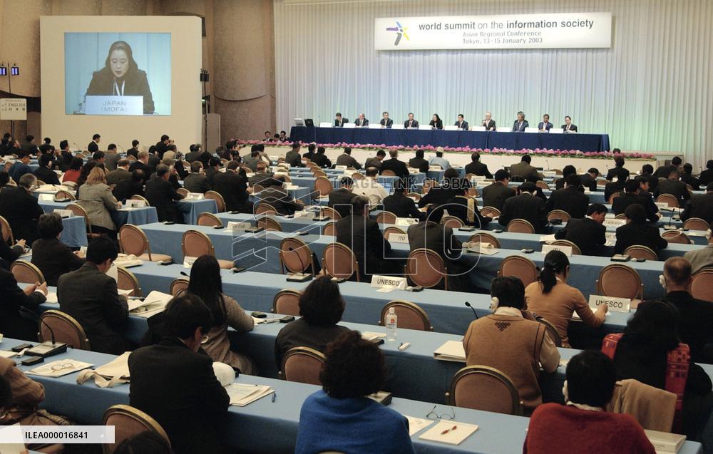 800 participants kick off Asian IT conference in Tokyo