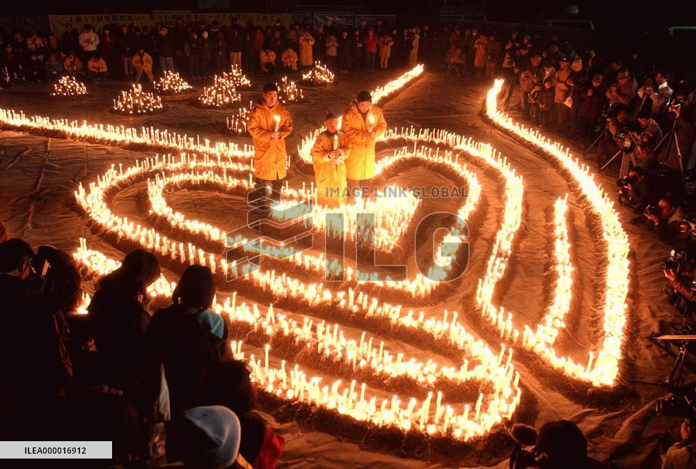 Candles lit in Kobe in memory of quake victims