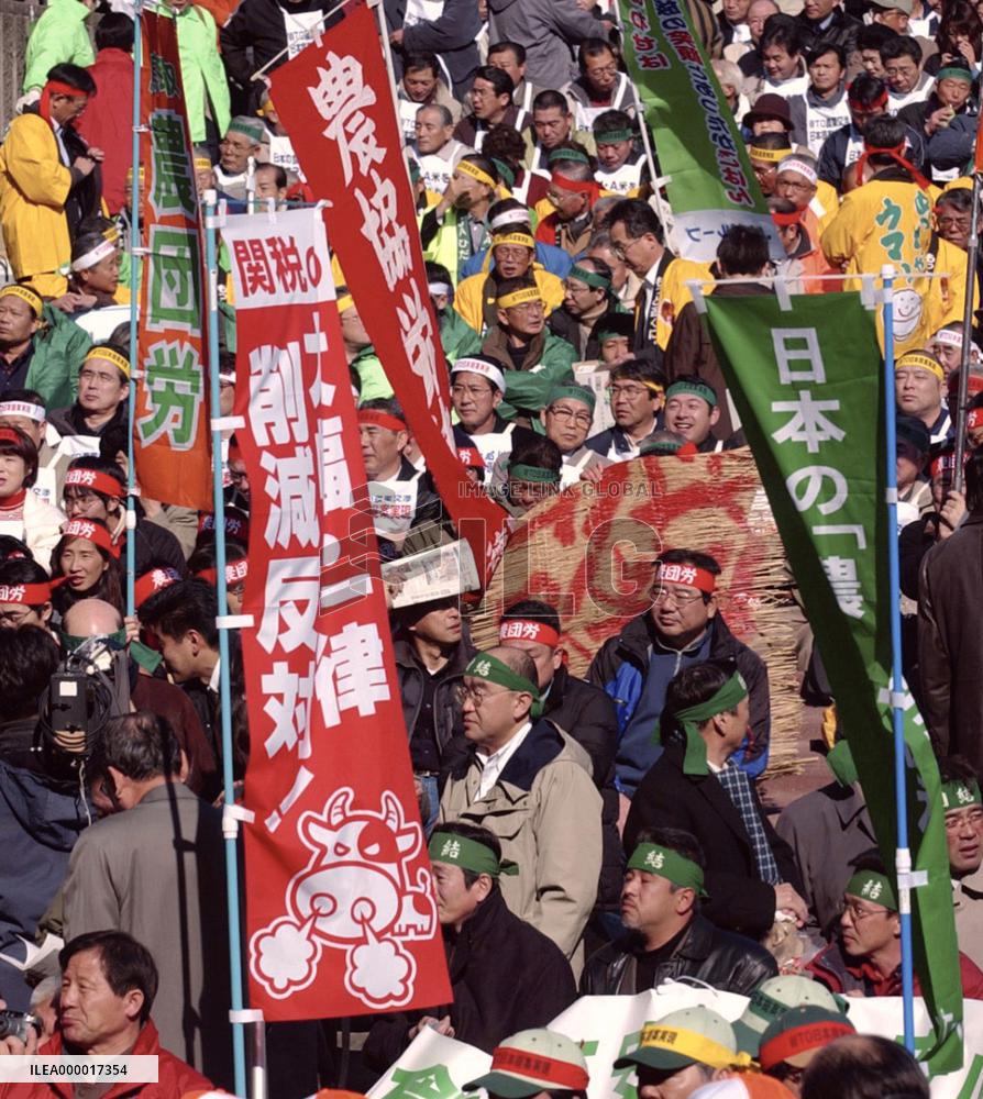 (1)Farmers protest over WTO proposed tariff cuts