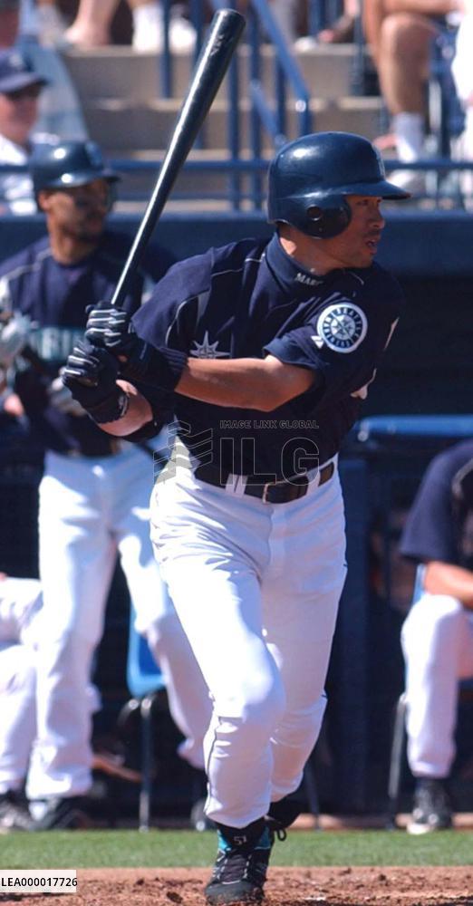 (1)Suzuki hits single to left