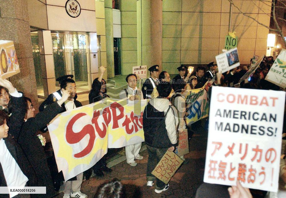 Protesters shout antiwar slogans outside U.S. Conslutate