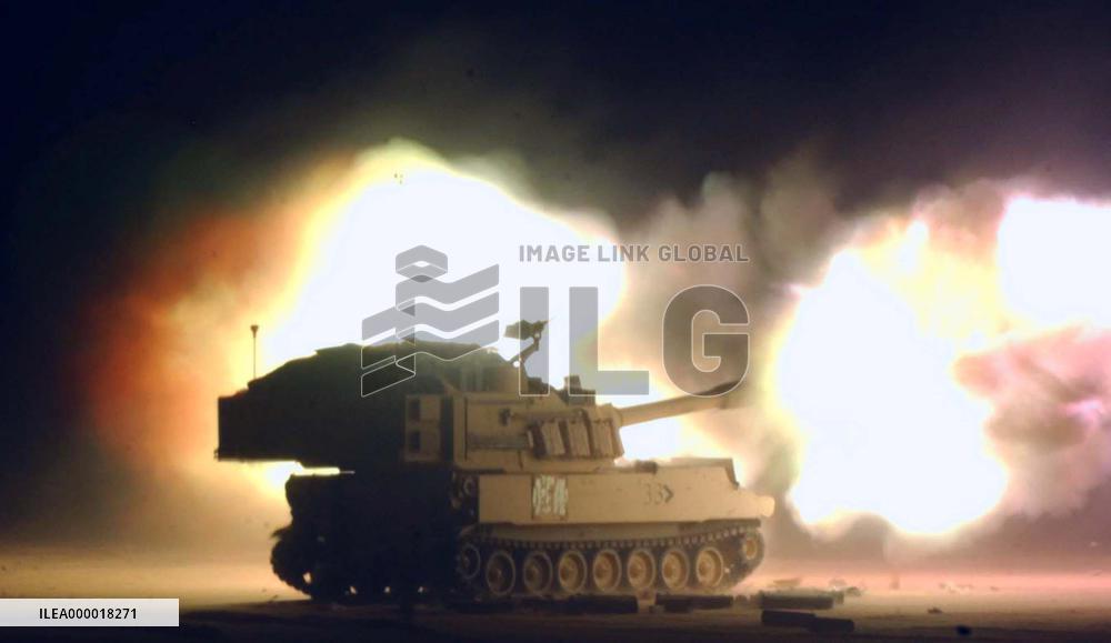 (2)Photos from Iraq war