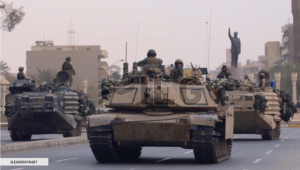 (8)Saddam's grip on Baghdad collapses