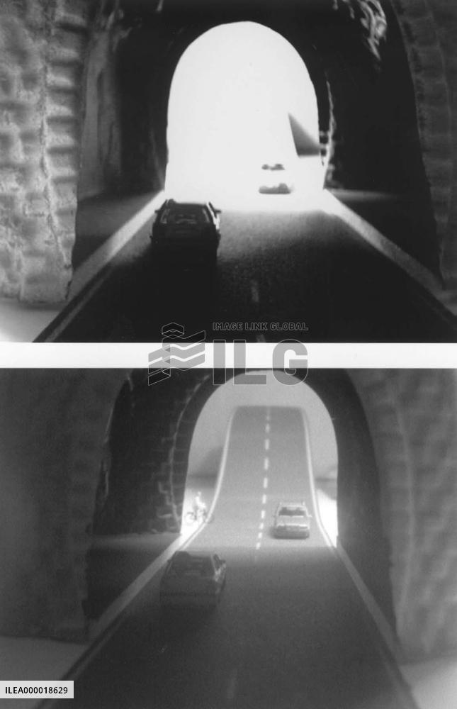 Sharp devises camera that can take photos facing sun