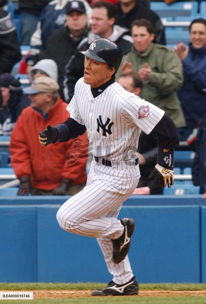 Yankees' Matsui goes 1-for-3 with 2 RBIs against Blue Jays