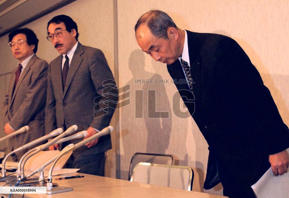 Japanese journalist held in Jordan after airport blast