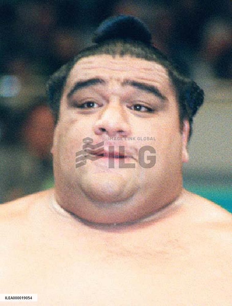 Musashimaru out of summer sumo