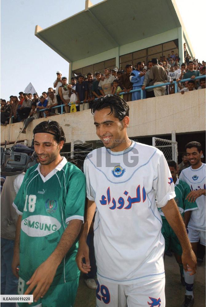 (1)1st soccer match played in Iraq after war