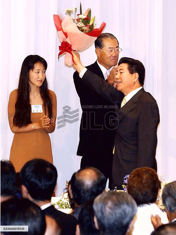 (1)Roh promises to improve status of Koreans in Japan