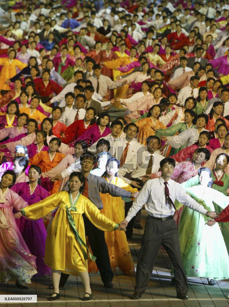 (7)Scene from North Korea